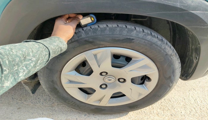 2021 Renault Kwid RXT 1.0 (O), Petrol, Manual, 26,077 km, tyre