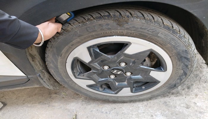 2024 Hyundai EXTER SX 1.2 CNG MT, Petrol, Manual, 31,217 km, tyre