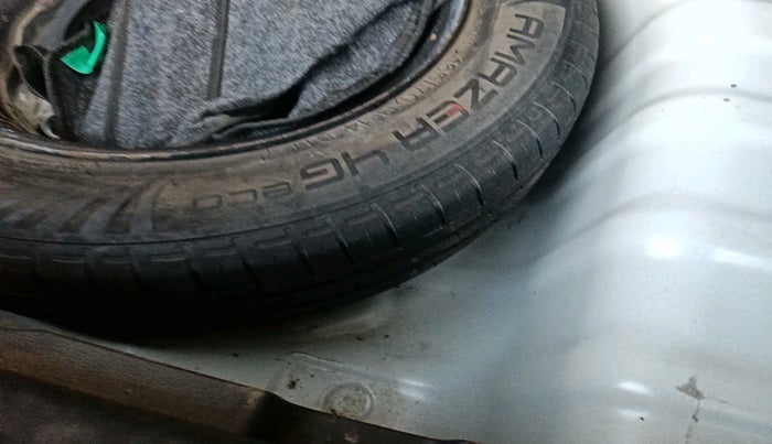 2020 Hyundai GRAND I10 NIOS ERA 1.2 KAPPA VTVT, Petrol, Manual, 38,904 km, tyre