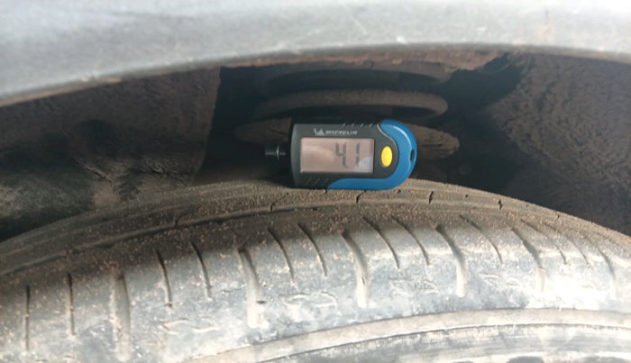 2022 Mahindra XUV700 AX 3 D MT 7 STR, Diesel, Manual, 85,483 km, tyre