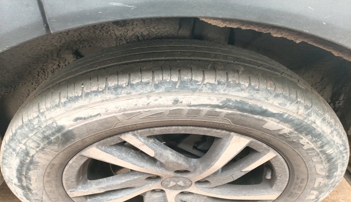 2022 Mahindra XUV700 AX 3 D MT 7 STR, Diesel, Manual, 85,483 km, tyre