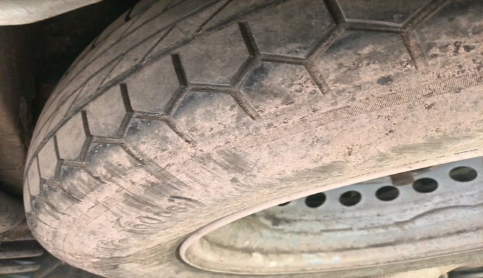 2022 Mahindra XUV700 AX 3 D MT 7 STR, Diesel, Manual, 85,483 km, tyre