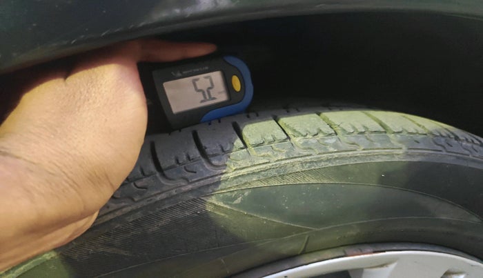 2014 Honda City 1.5L I-VTEC SV, Petrol, Manual, 1,18,030 km, tyre