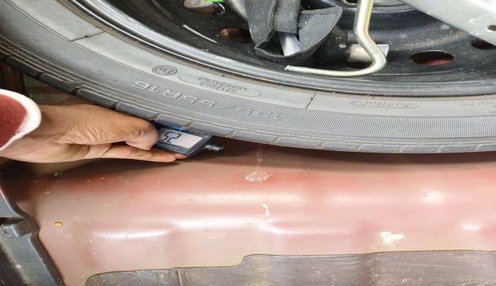 2018 Hyundai Elite i20 ASTA 1.2 (O), Petrol, Manual, 47,306 km, tyre