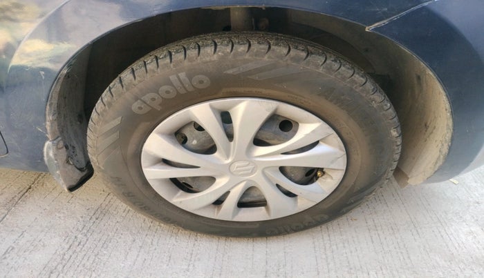 2019 Maruti Swift VXI, Petrol, Manual, 96,675 km, tyre