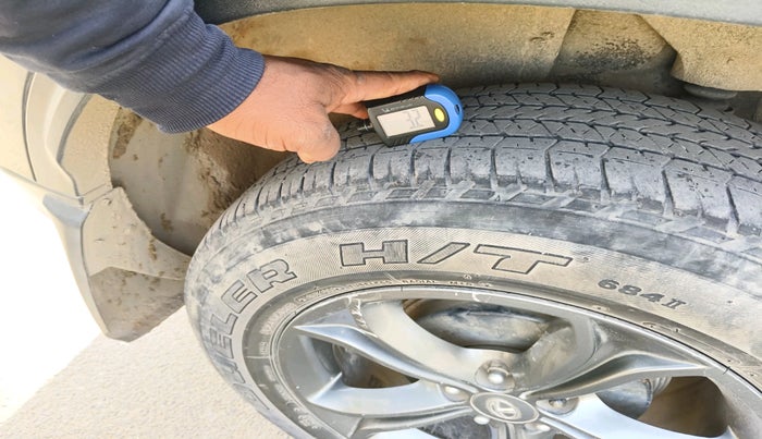 2021 Tata Harrier XZA 2.0L, Diesel, Automatic, 97,968 km, tyre