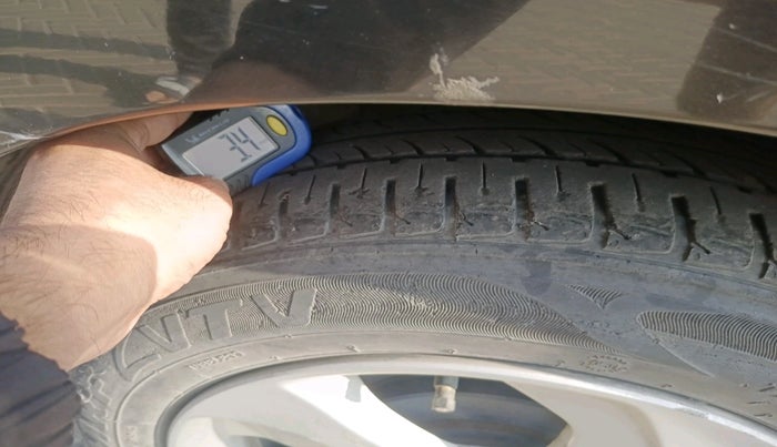 2017 Honda City 1.5L I-VTEC V MT, Petrol, Manual, 29,412 km, tyre