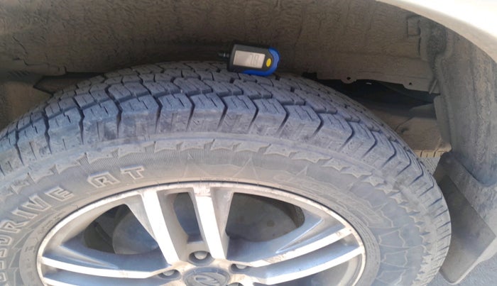 2016 Mahindra Scorpio S6 PLUS, Diesel, Manual, 1,65,886 km, tyre