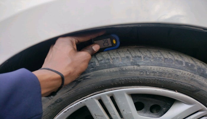 2011 Honda City 1.5L I-VTEC S MT, Petrol, Manual, 1,19,825 km, tyre