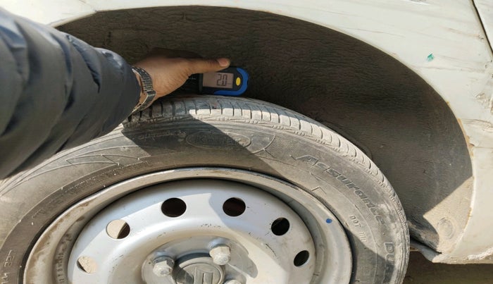 2011 Hyundai i10 MAGNA 1.2, Petrol, Manual, 94,696 km, tyre