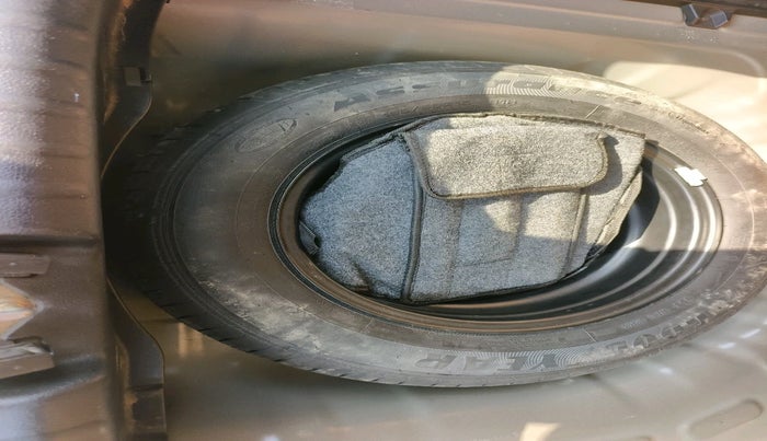 2021 KIA SONET HTX 1.0 IMT, Petrol, Manual, 81,608 km, tyre