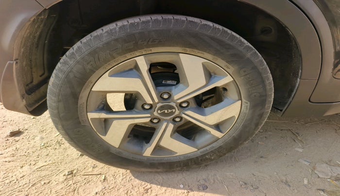 2021 KIA SONET HTX 1.0 IMT, Petrol, Manual, 81,608 km, tyre