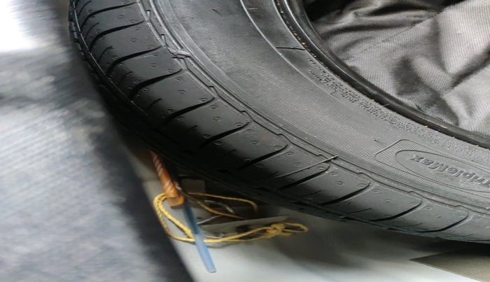 2020 Tata NEXON XMA SUNROOF PETROL, Petrol, Automatic, 43,793 km, tyre