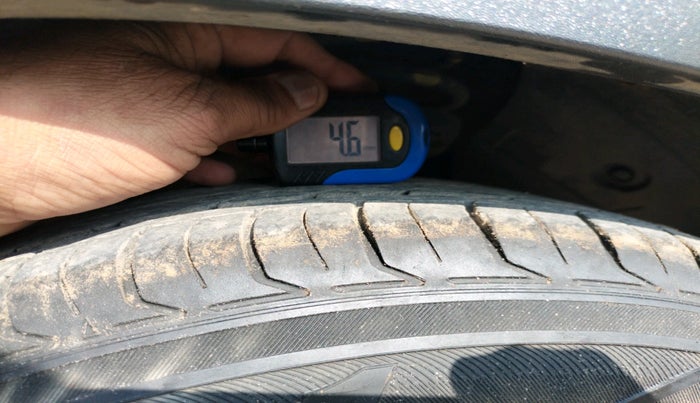 2022 KIA SONET HTE 1.2, Petrol, Manual, 29,249 km, tyre