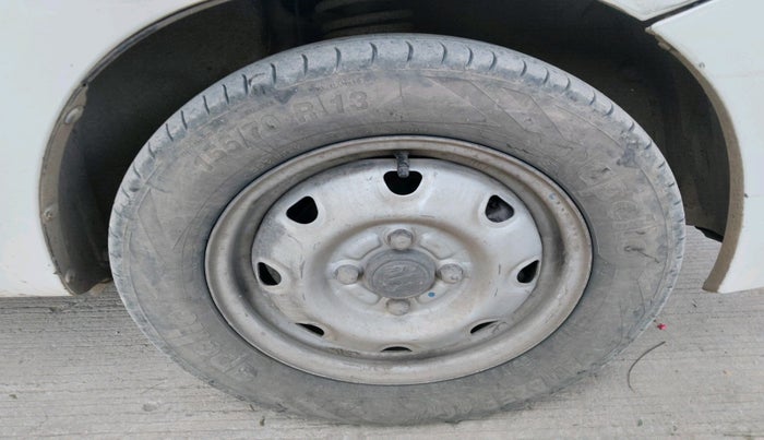 2011 Maruti Zen Estilo LXI, Petrol, Manual, 1,03,589 km, tyre