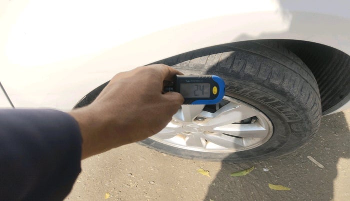 2012 Hyundai i20 ASTA 1.4 CRDI, Diesel, Manual, 1,28,919 km, tyre