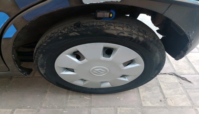 2012 Maruti Wagon R 1.0 LXI, Petrol, Manual, 1,09,605 km, tyre