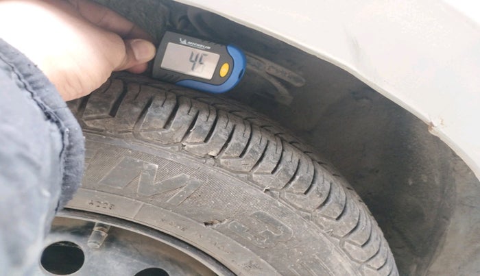 2011 Hyundai i10 MAGNA 1.2, Petrol, Manual, 1,07,864 km, tyre