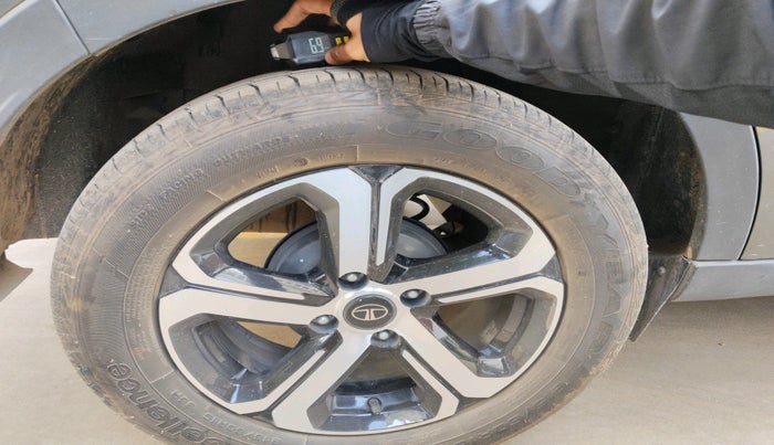 2023 Tata NEXON XZA PLUS SUNROOF PETROL, Petrol, Automatic, 13,366 km, tyre