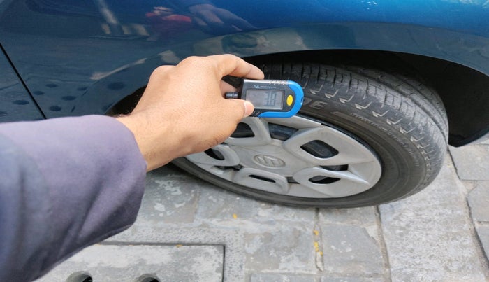 2017 Maruti IGNIS DELTA 1.2 AMT, Petrol, Automatic, 16,098 km, tyre