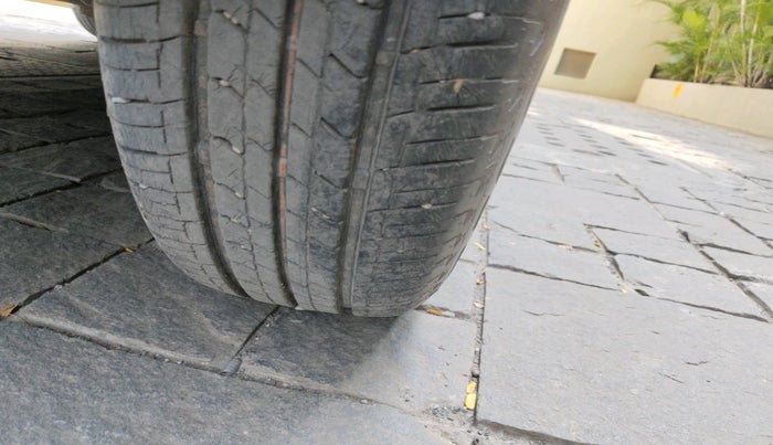 2017 Maruti IGNIS DELTA 1.2 AMT, Petrol, Automatic, 16,098 km, tyre