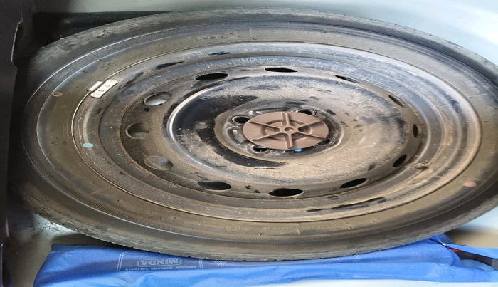 2021 Maruti IGNIS ZETA 1.2, Petrol, Manual, 58,543 km, tyre