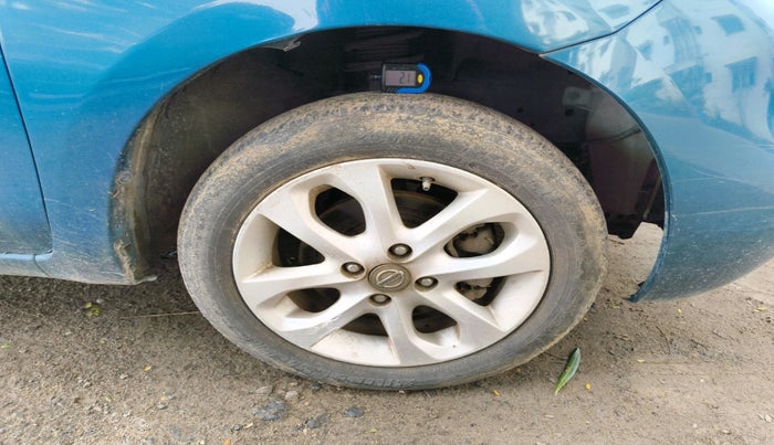 2016 Nissan Micra XV CVT, Petrol, Automatic, 37,463 km, tyre