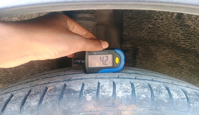 2022 MG ASTOR SUPER 1.5 MT, Petrol, Manual, 65,197 km, tyre