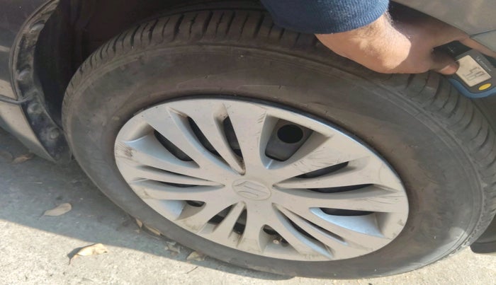 2015 Maruti Ertiga VXI, Petrol, Manual, 98,840 km, tyre