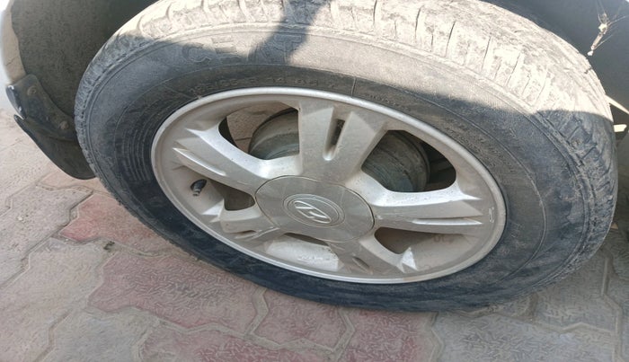 2014 Hyundai Elite i20 SPORTZ 1.2, Petrol, Manual, 1,02,740 km, tyre