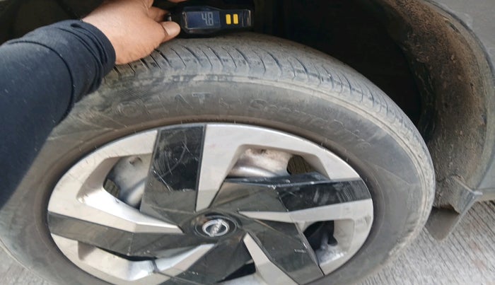 2022 Nissan MAGNITE XE, Petrol, Manual, 13,186 km, tyre