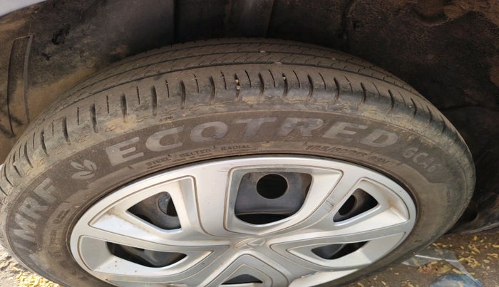 2023 Tata ALTROZ XT PETROL, Petrol, Manual, 20,939 km, tyre