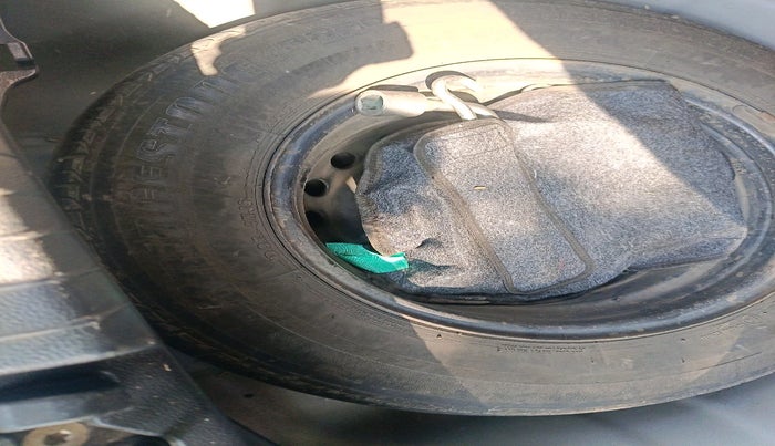 2019 Hyundai Elite i20 MAGNA PLUS 1.2, Petrol, Manual, 34,065 km, tyre