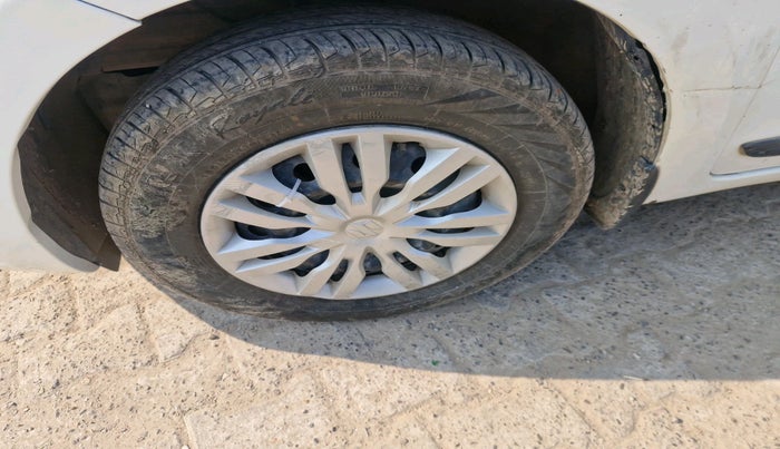 2023 Maruti Dzire VXI CNG, Petrol, Manual, 47,295 km, tyre