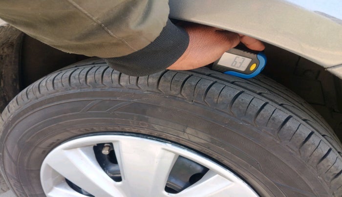 2014 Maruti Swift Dzire VXI, Petrol, Manual, 91,856 km, tyre