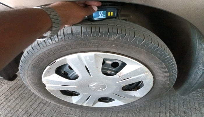 2011 Maruti Wagon R 1.0 VXI, Petrol, Manual, 45,160 km, tyre