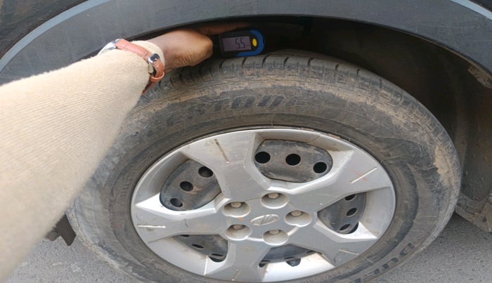 2022 Mahindra XUV300 W6 1.2 PETROL, Petrol, Manual, 26,433 km, tyre