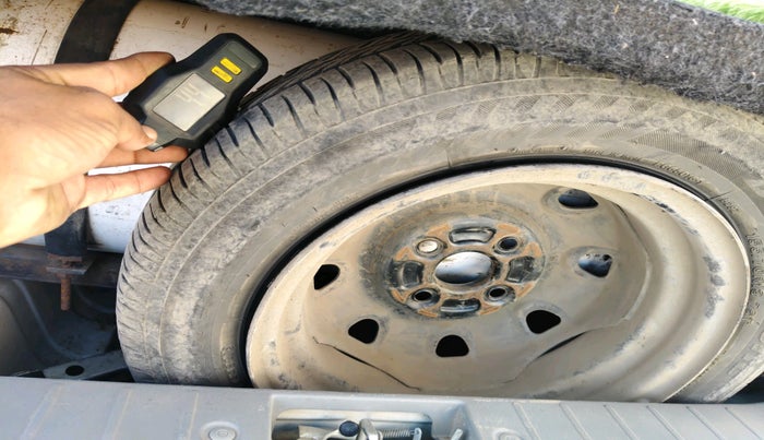 2013 Maruti Alto K10 VXI, Petrol, Manual, 1,22,783 km, tyre