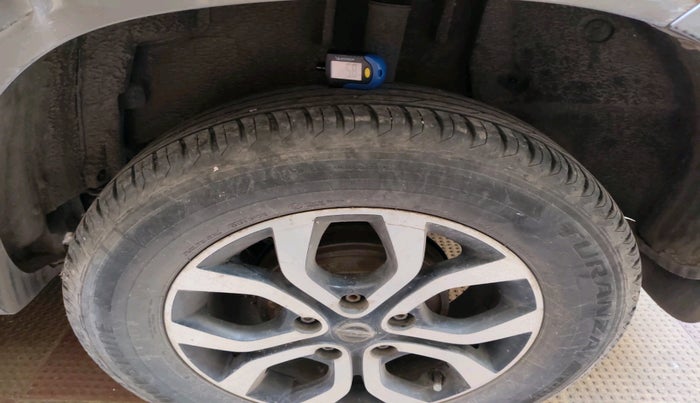 2014 Nissan Terrano XL D PLUS, Diesel, Manual, 98,393 km, tyre