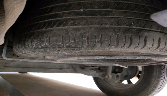 2014 Nissan Terrano XL D PLUS, Diesel, Manual, 98,393 km, tyre