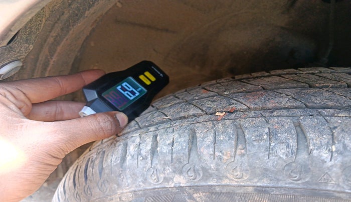 2017 Maruti Wagon R 1.0 VXI AMT, Petrol, Automatic, 37,744 km, tyre