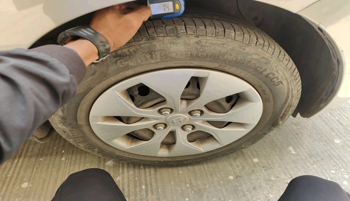 2014 Hyundai Xcent BASE 1.2, Petrol, Manual, 45,420 km, tyre