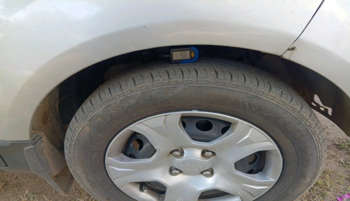 2014 Ford Ecosport TREND 1.5L DIESEL, Diesel, Manual, 1,30,259 km, tyre