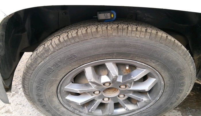 2017 Mahindra TUV300 T10, Diesel, Manual, 2,292 km, tyre