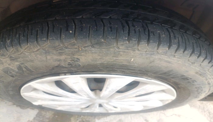 2016 Maruti Swift Dzire VDI, Diesel, Manual, 1,64,831 km, tyre