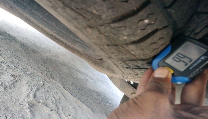 2012 Mahindra XUV500 W8, Diesel, Manual, 1,72,314 km, tyre