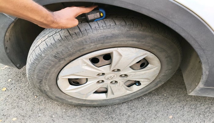 2017 Hyundai Creta E PLUS 1.6 PETROL, Petrol, Manual, 48,845 km, tyre