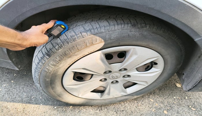 2017 Hyundai Creta E PLUS 1.6 PETROL, Petrol, Manual, 48,845 km, tyre