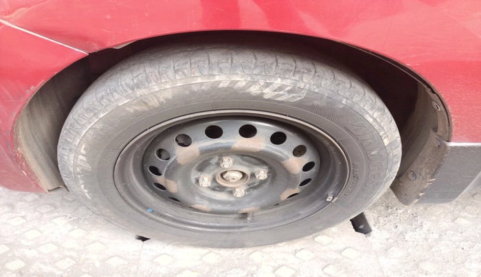 2014 Maruti Celerio VXI CNG, Petrol, Manual, 1,08,154 km, tyre