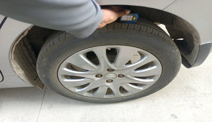 2017 Maruti Baleno ZETA PETROL 1.2, Petrol, Manual, 56,145 km, tyre